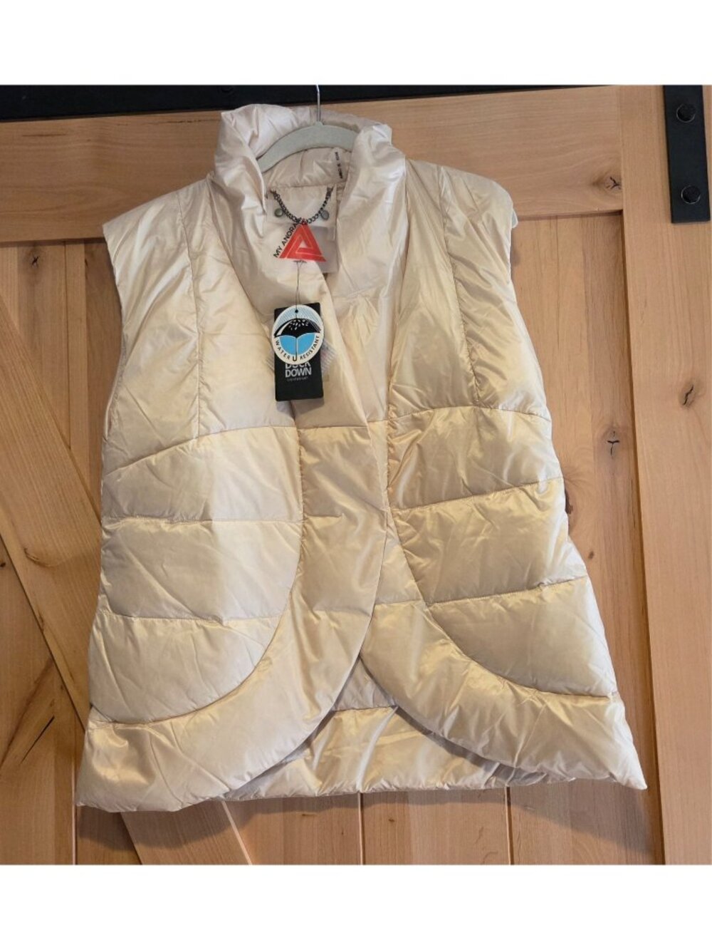 New! My Anorak Size M Bone Cream Down Puffer Vest Curved Front Snap Lagenlook